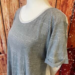 Columbia women's short sleeve t-shirt two tone size XL lightweight cream gray